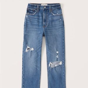 Abercrombie & Fitch Ultra High Rise Ankle Straight Jean